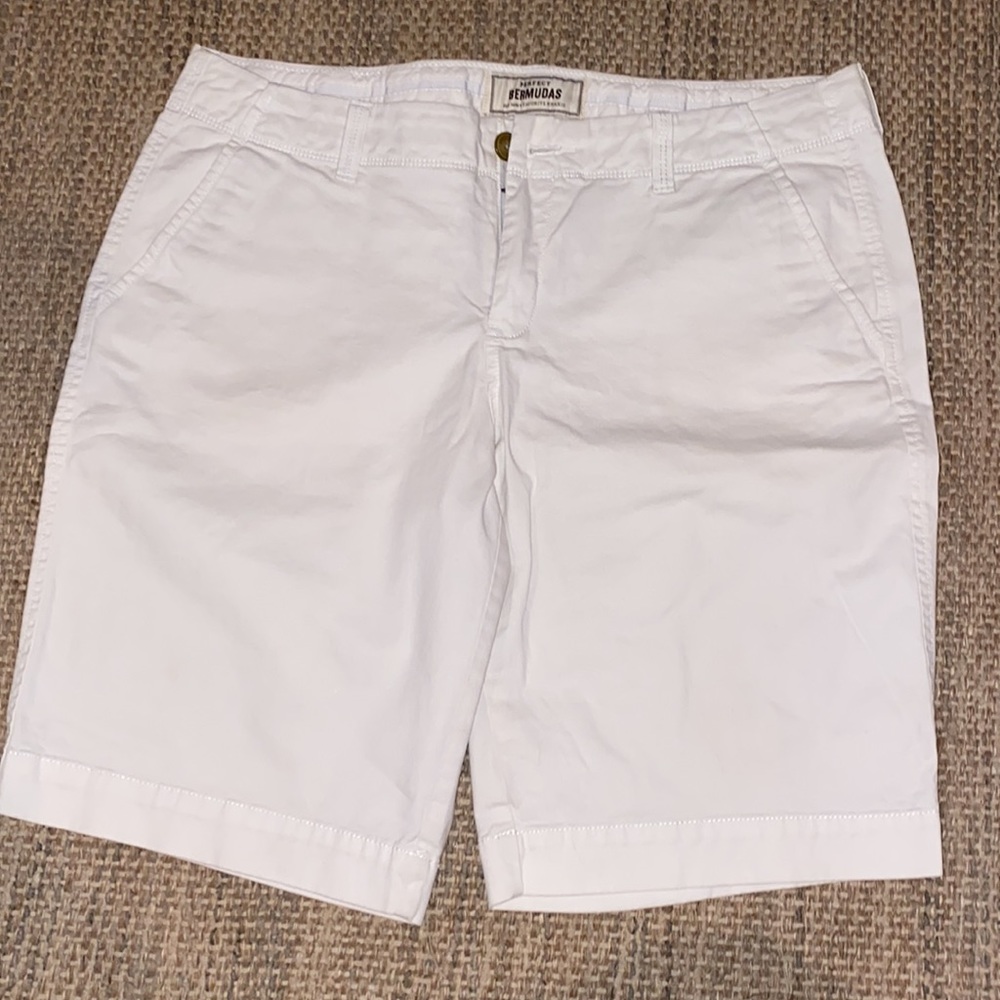 Old Navy Size 12 Bermuda Shorts